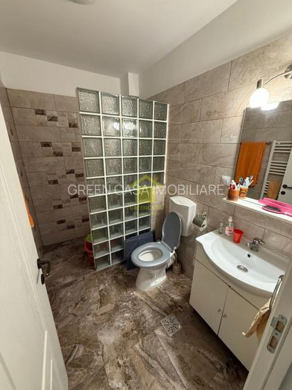 Apartament 3 camere decomandate, etaj 1, zona Sesul de Sus - 9