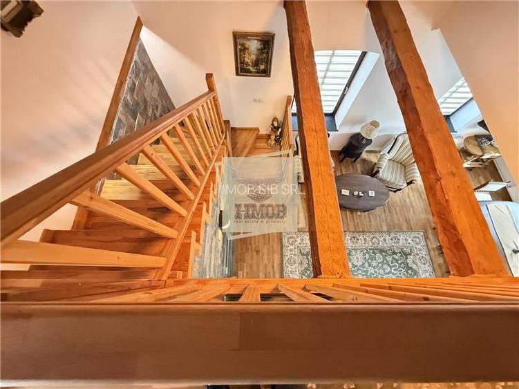 Casa ultracentrala complet renovata 6 camere 3 bai Cisnadioara - 4