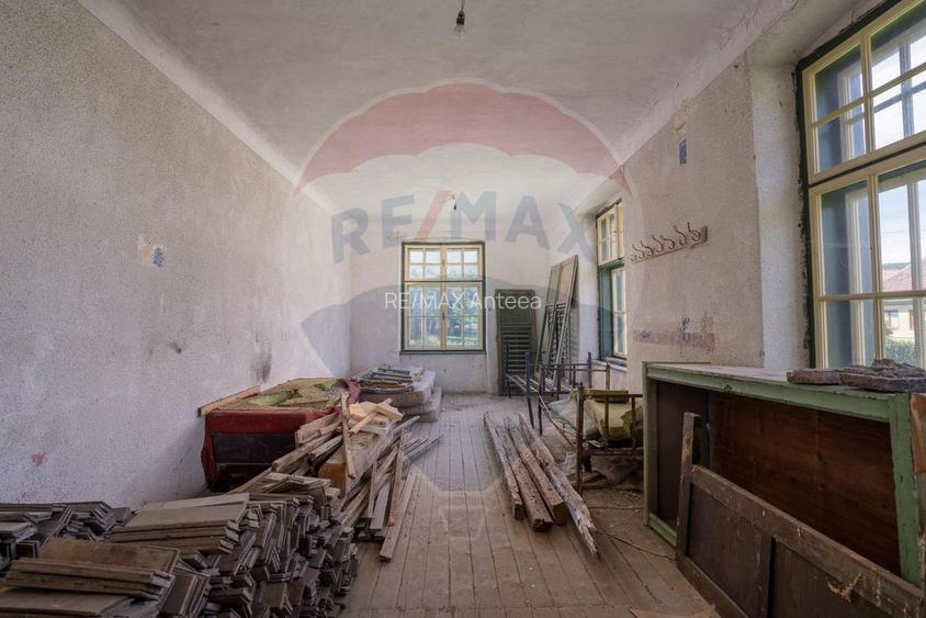 Fostă școală săsească semnată de Fritz Balthes – Bruiu, Sibiu - 8