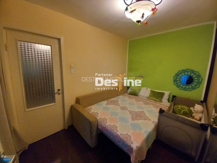 Apartament 2 camere 42 mp renovat cartier Smirodava Roman - 5