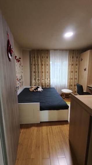 ETAJ 2, ZONA STEAUA , APARTAMENT 4 CAMERE - 5