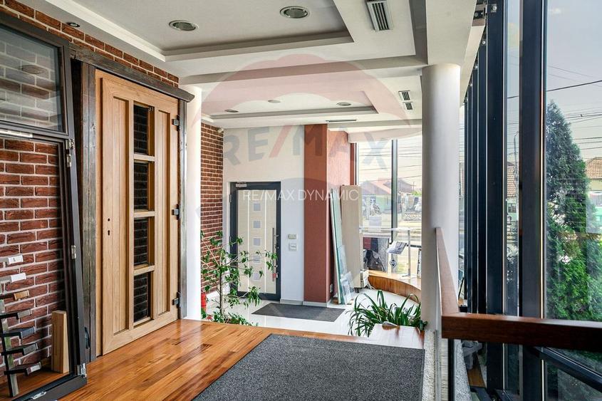 Clădire de birouri Micalaca pe principală, vad si vizibilitate sporită - 30