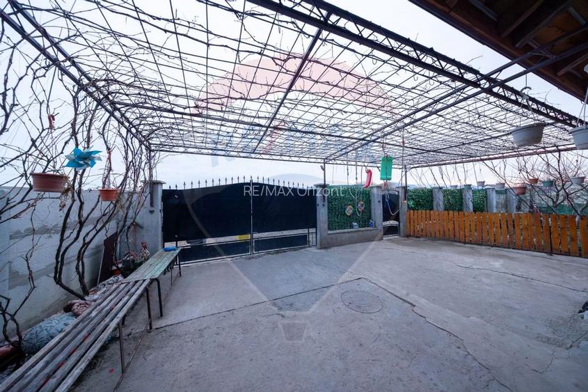 Acasa incepe aici-5 camere,curte 500mp si garaj in Sanpetru - 37