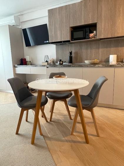 Vând studio cu 2 camere- pe faleza Mamaia nord cu vedere la mare  - 10