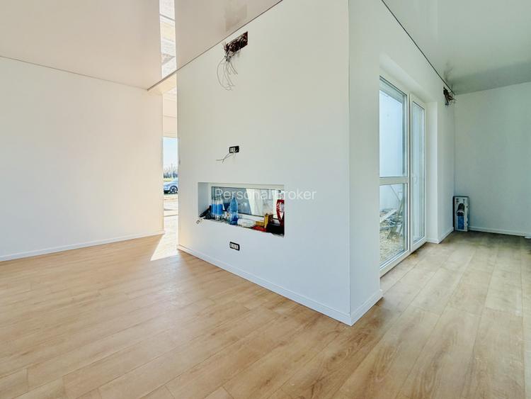 Duplex Modern – 4 Camere | Curte Interioară de luminină - 0% COMISION - 10