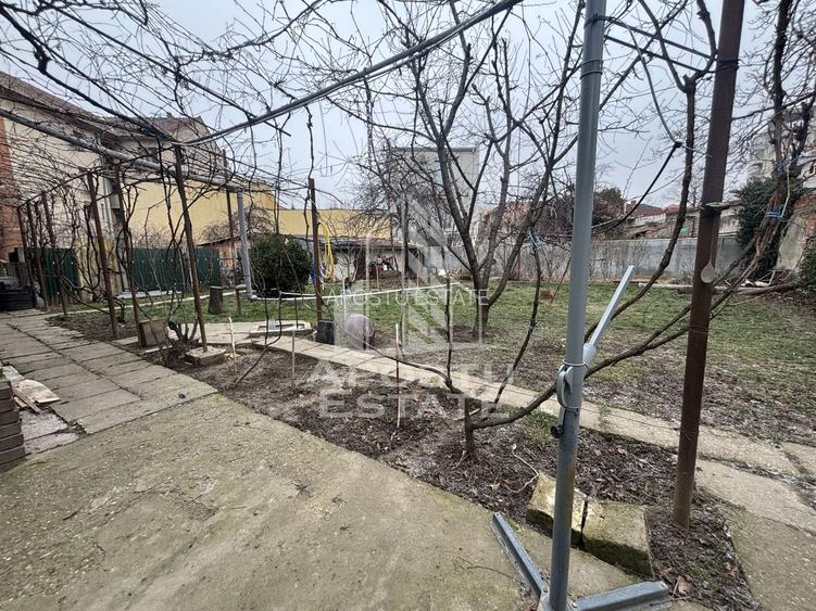 Casa individuala in zona Spitalului Judetean, teren de 647mp - 15