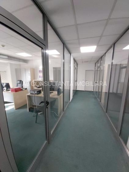 Zona Splaiul Unirii imobil 16 camere disponibil pentru inchiriere. - 3