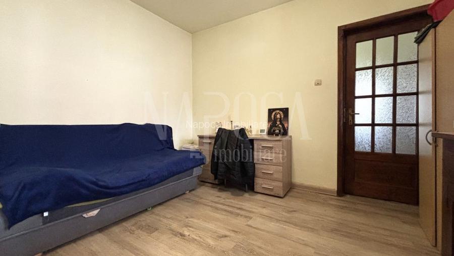 Casa 8 camere de vanzare in Floresti - 8