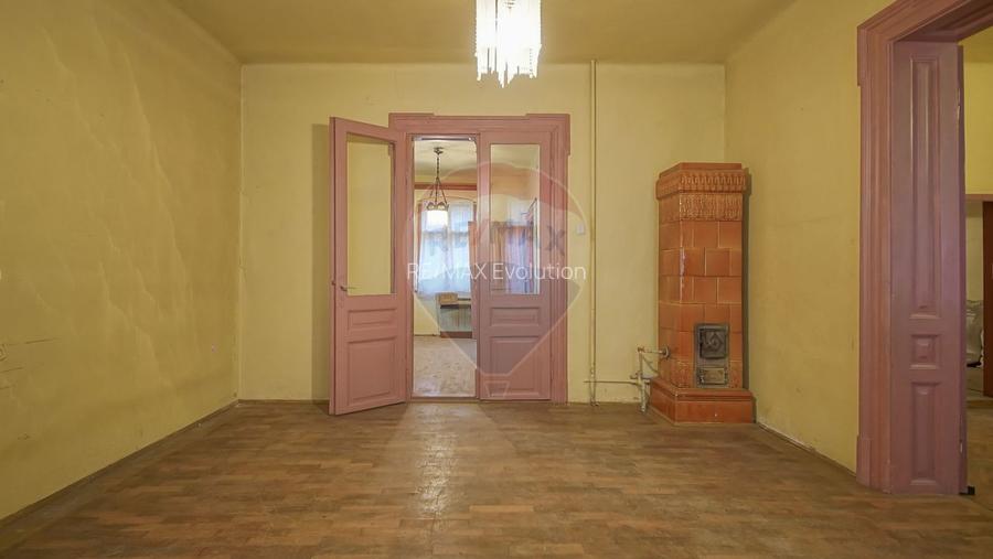 Clădire pt clinică stomatologică 10 camere, S + P + E, teren 282 mp - 6