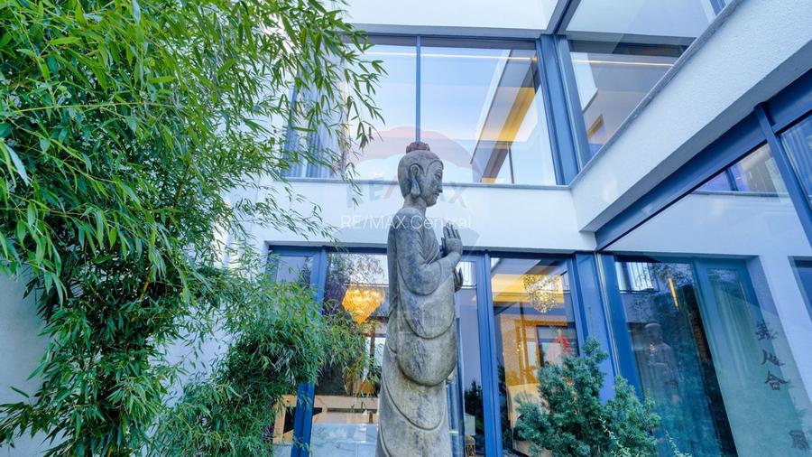 Design, Panoramă și Exclusivitate — Calea Poienii - 56