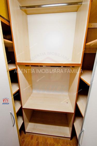 Vanzare apartament cu 2 camere, centru( Egreta, bloc din 90''), parter - 6