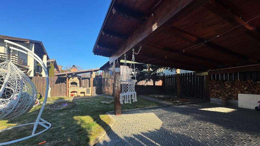 CASA SPATIOASA CU 5 CAMERE IN SANPETRU - 3