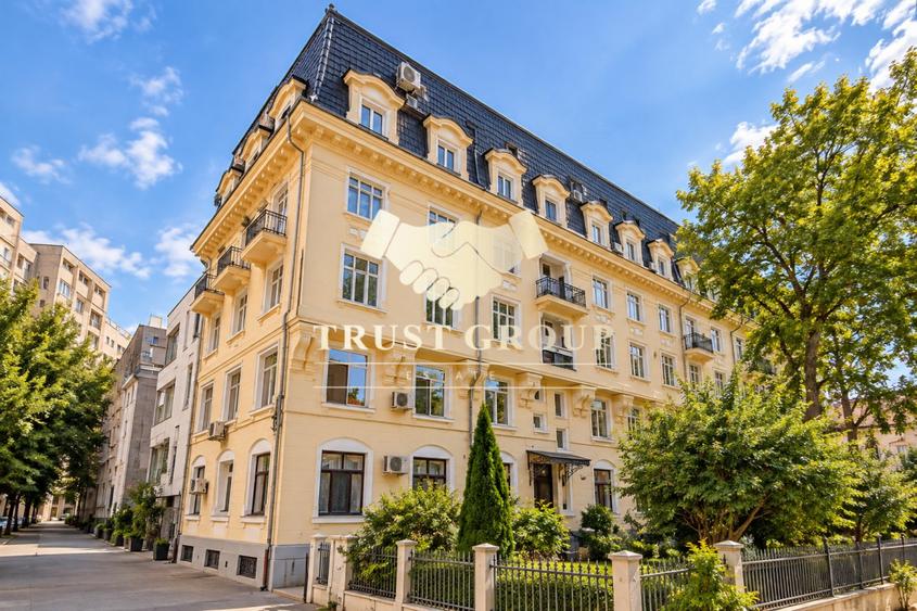 Apartament 5 camere | Imobil restaurat cu lift | 4 balcoane | 3,20 m | Fără risc