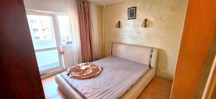 Apartament 3 camere de vânzare în Crângași – 75 mp, decomandat