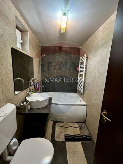 Apartament petfriendly cu 3 camere de închiriat în Baia Sprie - 9
