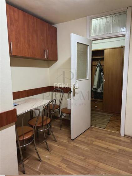 GIROCULUI - PARTER INALT - 3 CAMERE - 2 BAI - BALCON - CENTRALA PROPRIE - CLIMA - 4