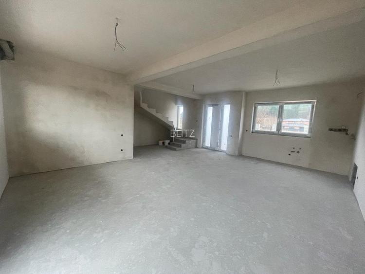 Case individuale 4 camere, 110 mp, 400 teren, Luna de Sus  - 9