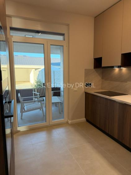 Casa din categoria Lux în Dumbrăvița 2 garaje - 3