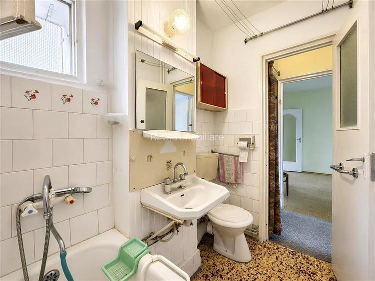 Apartament cu 3 camere de vanzare in zona Grivitei - 11