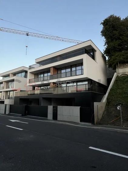 Duplex Premium cu 3 Niveluri, Garaj de 120mp, Priveliste - Zona Europa - 8