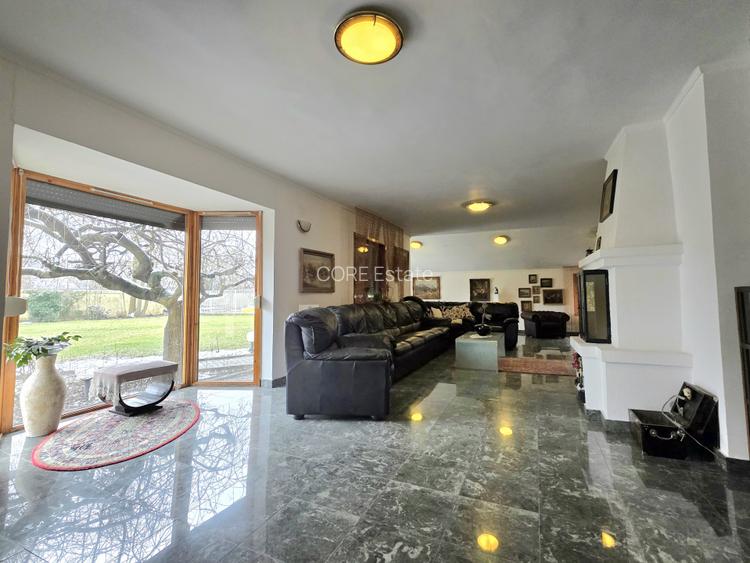 Vilă deosebită de vânzare în Otopeni langa ''Ana Aslan'' - 3