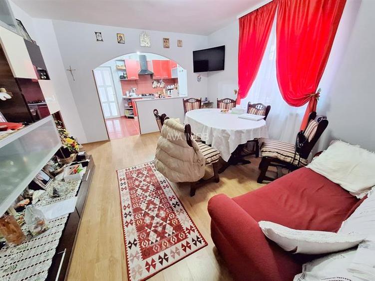 Casa moderna P+1 in Magura,  teren 421 mp, la 10-12 min de Bacau - 25