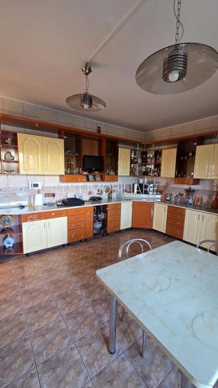 Casă cu mansardă și teren generos – zona Lucian Blaga - 11