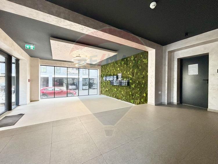 Apartament 2 camere de închiriat central, loc de parcare, comision 0 - 18