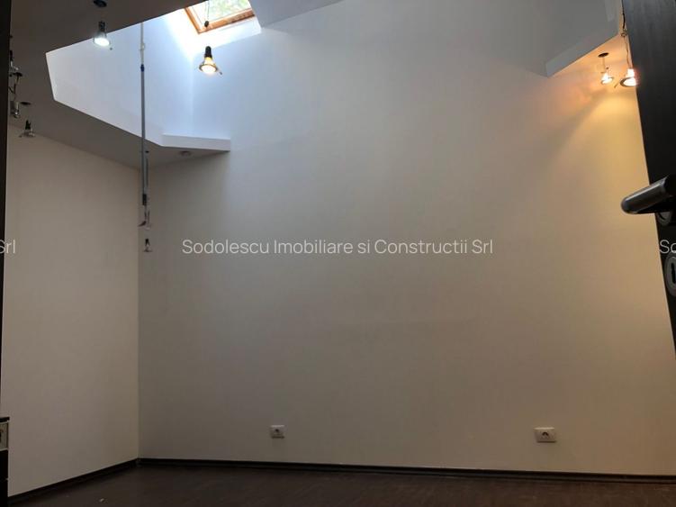 Casa zona Cetatii de locuit sau birouri - 10