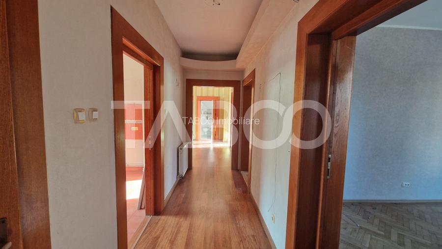 Casa 5 camere cu garaj si teren 961 mp de vanzare Sibiu zona Centrala - 6
