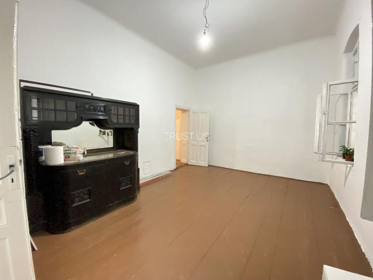 Comision 0%, Caldire Istorica, 5 Camere, Etaj 1, Piata Roamnilor, Traian - 6