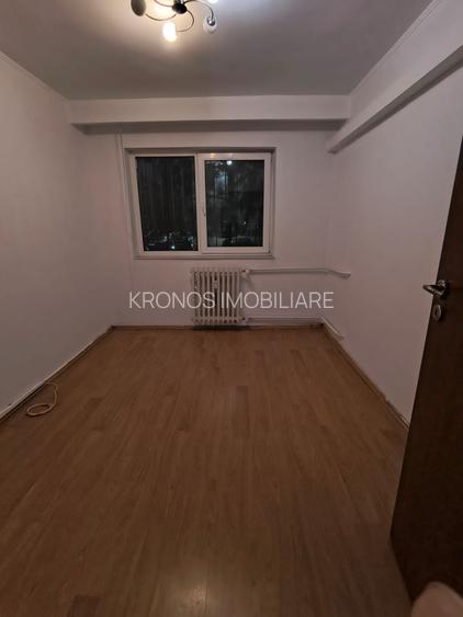 CIRESICA APARTAMENT CU 3 CAMERE DECOMANDAT, 68 MP PRET 115000 EURO - 5