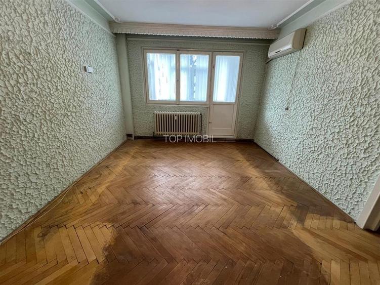 Vanzare apartament 2 camere etaj 2 - Podu Ros - Cantemir - 2