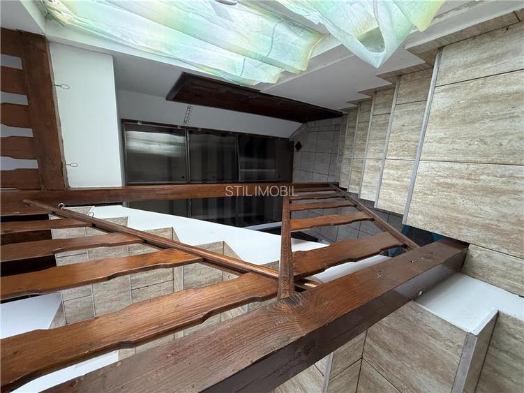 CASA INDIVIDUALA MOARA DE VANT S+P+M BECI GARAJ - 35