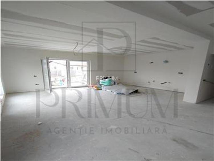 Duplex modern - despartit prin camera tehnica - zona f buna - 7