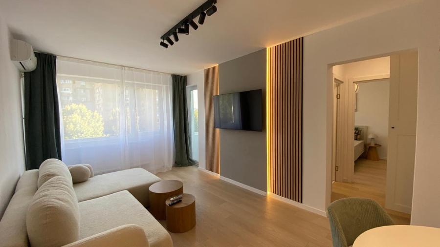 Romancierilor 2 camere impecabil, renovat integral, 3 minute de metrou
