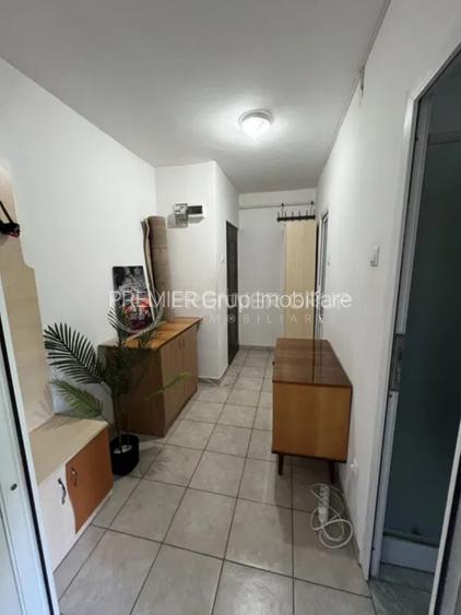 ETAJ 1! Apartament 2 camere, Podu Ros, 50mp, CT, AC - 5
