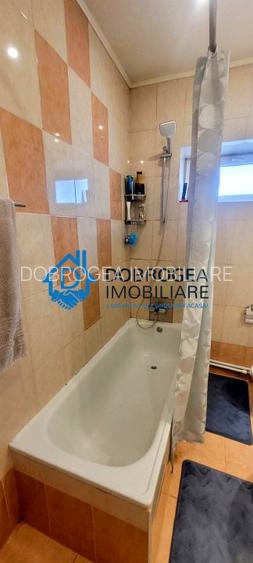 ZONA CENTRALA- CASA LA SOL, SUPRFATA 139 MP, TEREN 646 MP. - 11