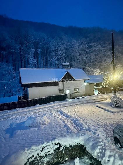 Case cu teren 1.254 mp – poziție excelentă, la 2 km de centrul Reșiței - 3