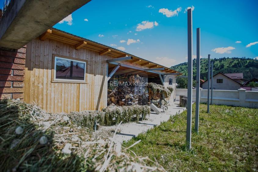 De vanzare|Casa cu teren si atelier de strungarie,Sat Soci,Borca,Neamt - 10