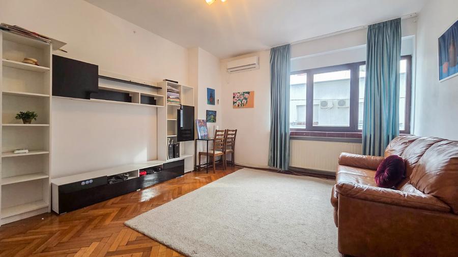 Apartment 3 camere in zona Unirii
