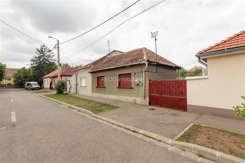 Casa renovabila cu teren de 620 mp in Cantemir - 2