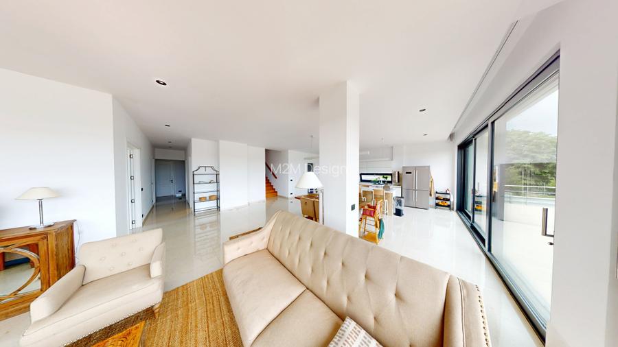 Spre vânzare o proprietate deosebită, casa 314 mp, zonă Hudum - 17