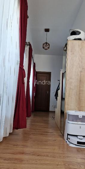 Apartament tip penthouse, 3 camere, singur pe etaj - 14
