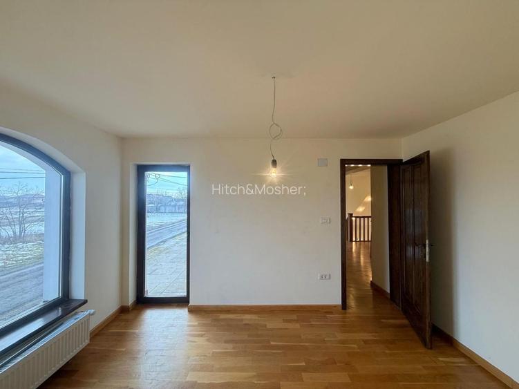 Casă individuală de vânzare în Moșnița Nouă – Comision 0% - 15