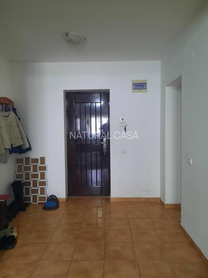 apartament 2 camere  etaj 3, strada Stefan cel Mare - 5