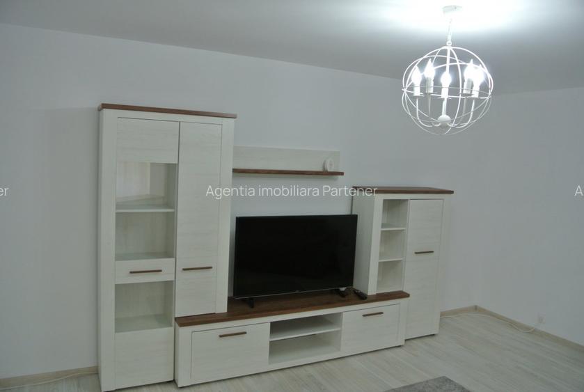 2 camere Exercitiu , renovat / mobilat / utilat , finisaje moderne ! - 5