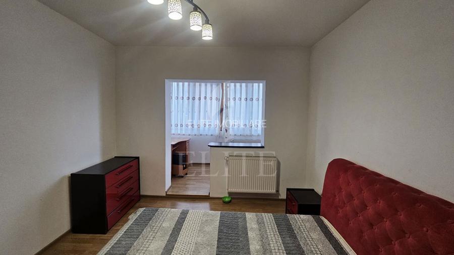 Apartament 3 camere în zona SALA SPORTURILOR - 11