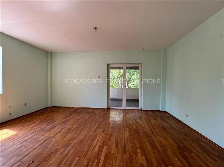 Vila Iancu Nicolae // 450 mp utili // 841 mp teren // Necesita renovare - 24