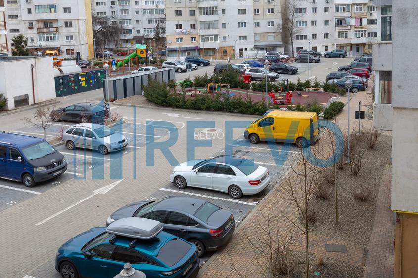 Apartament 2 camere, decomandat, et. 2, Mioriței - 25